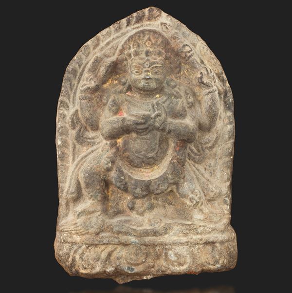 Stele scolpita in pietra con figura di Mahakala, Tibet, XV secolo