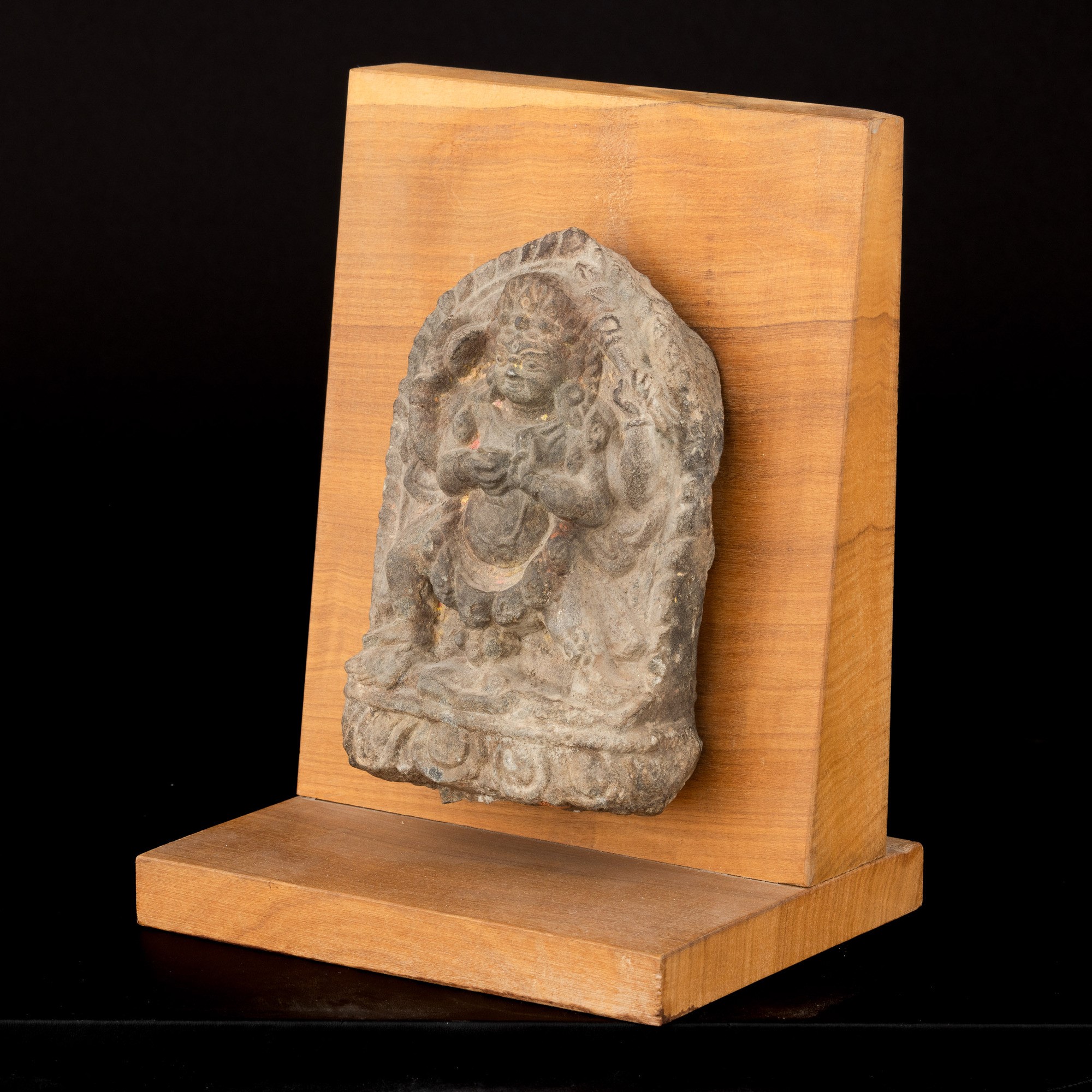 Stele Scolpita in Pietra con Figura di Mahakala, Tibet, XV Secolo