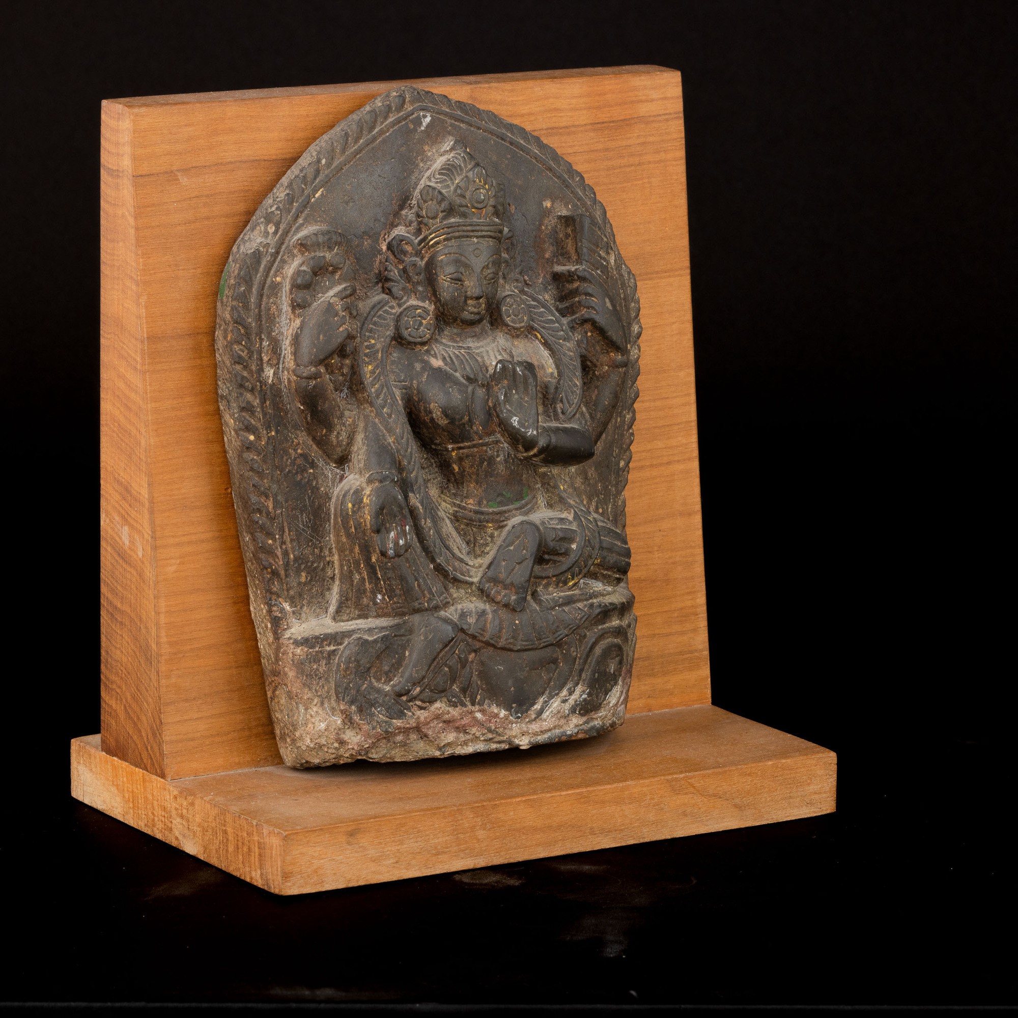 Stele Scolpita in Pietra con Figura di Manjushi, Nepal, XVII Secolo