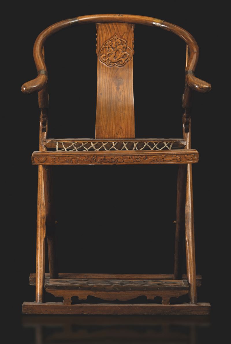 Sedia in legno di Huali, Cina, XIX secolo  - Auction Asian Art - II - Cambi Casa d'Aste