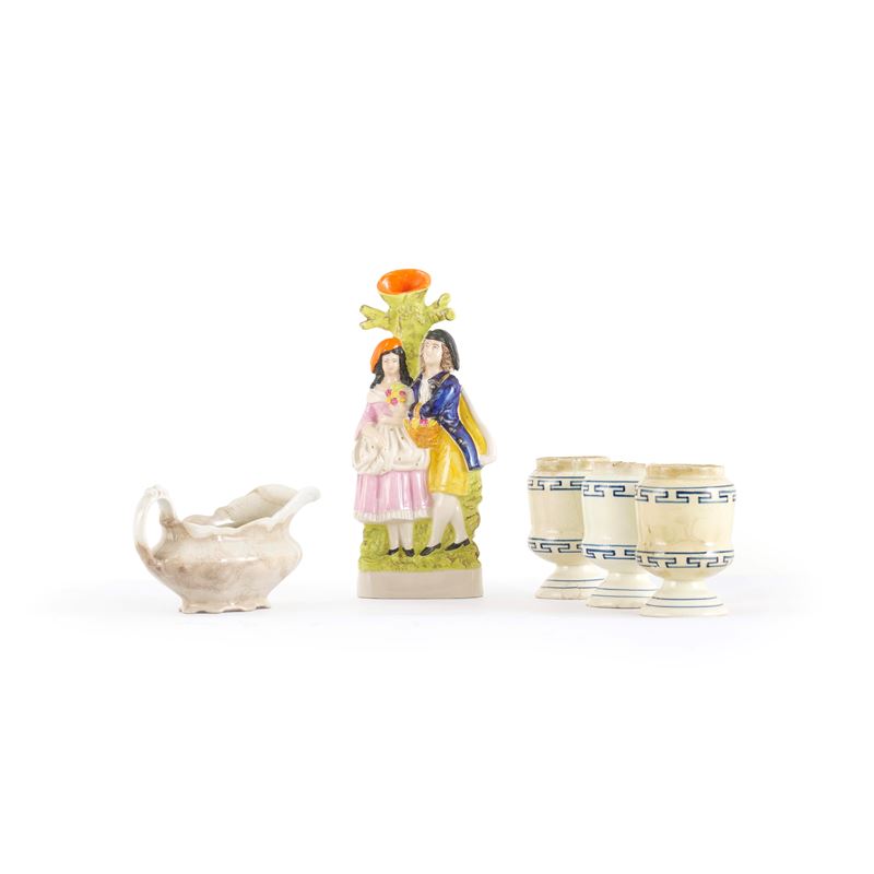 Gruppo "Spill Vase". Inghilterra, Staffordshire, periodo vittoriano, XIX secolo.  - Auction Antiques - Cambi Casa d'Aste