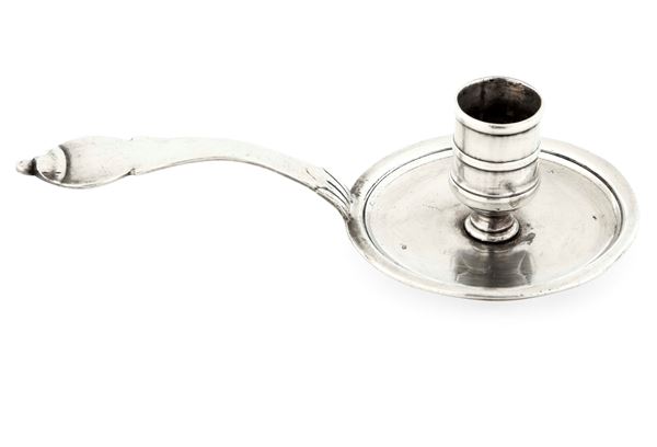 Bugia. Probabile manifattura italiana, XVIII-XIX secolo (apparentemente priva di punzonatura)