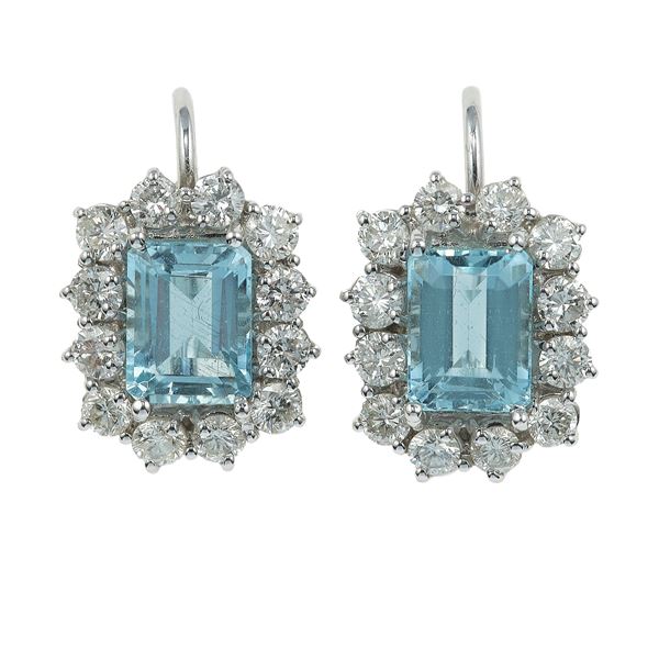 Orecchini con acquamarina e diamanti