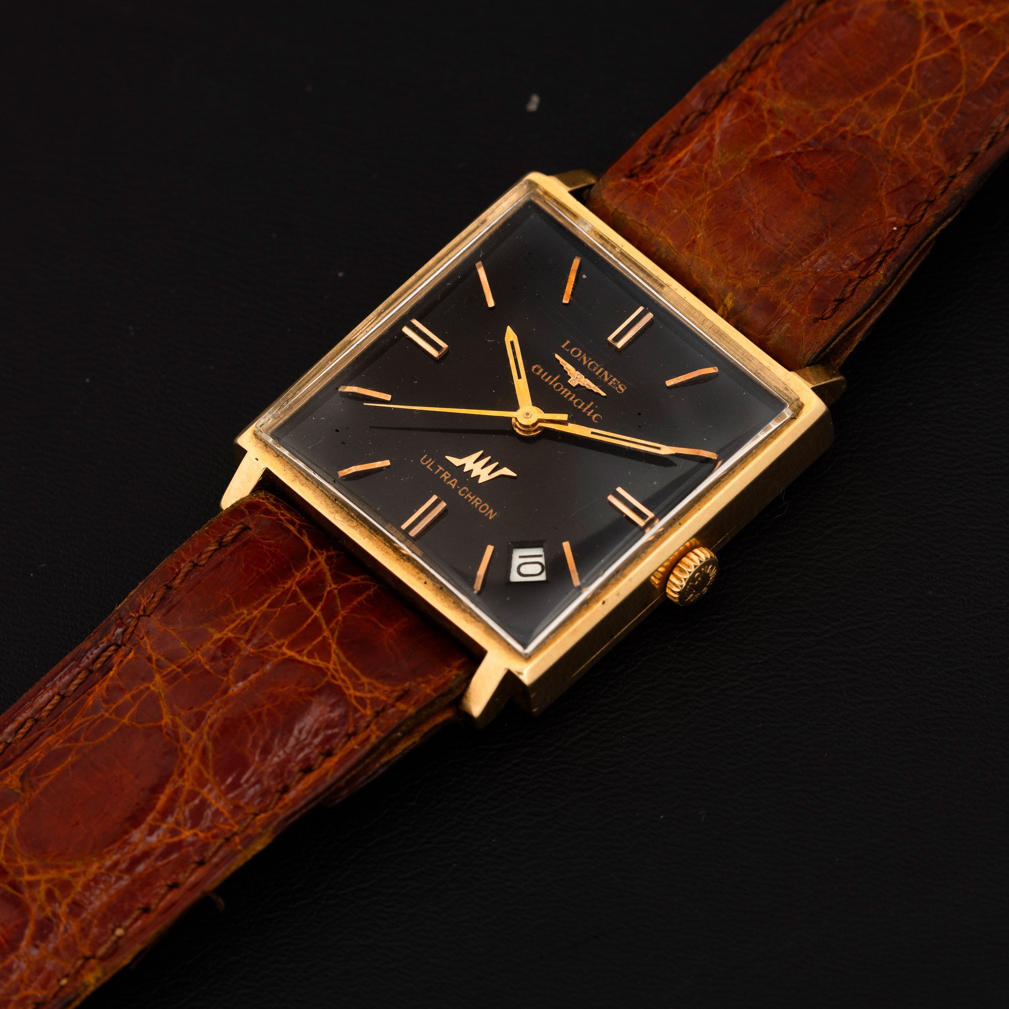 Longines - Ultrachron Automatic in Oro Giallo 18k di Forma Quadrata, Quadrante Nero Lucido con Da...