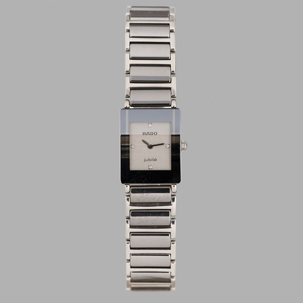 Jubilè in acciaio, quadrante argentè con brillanti, movimento al quarzo, 22x18 mm