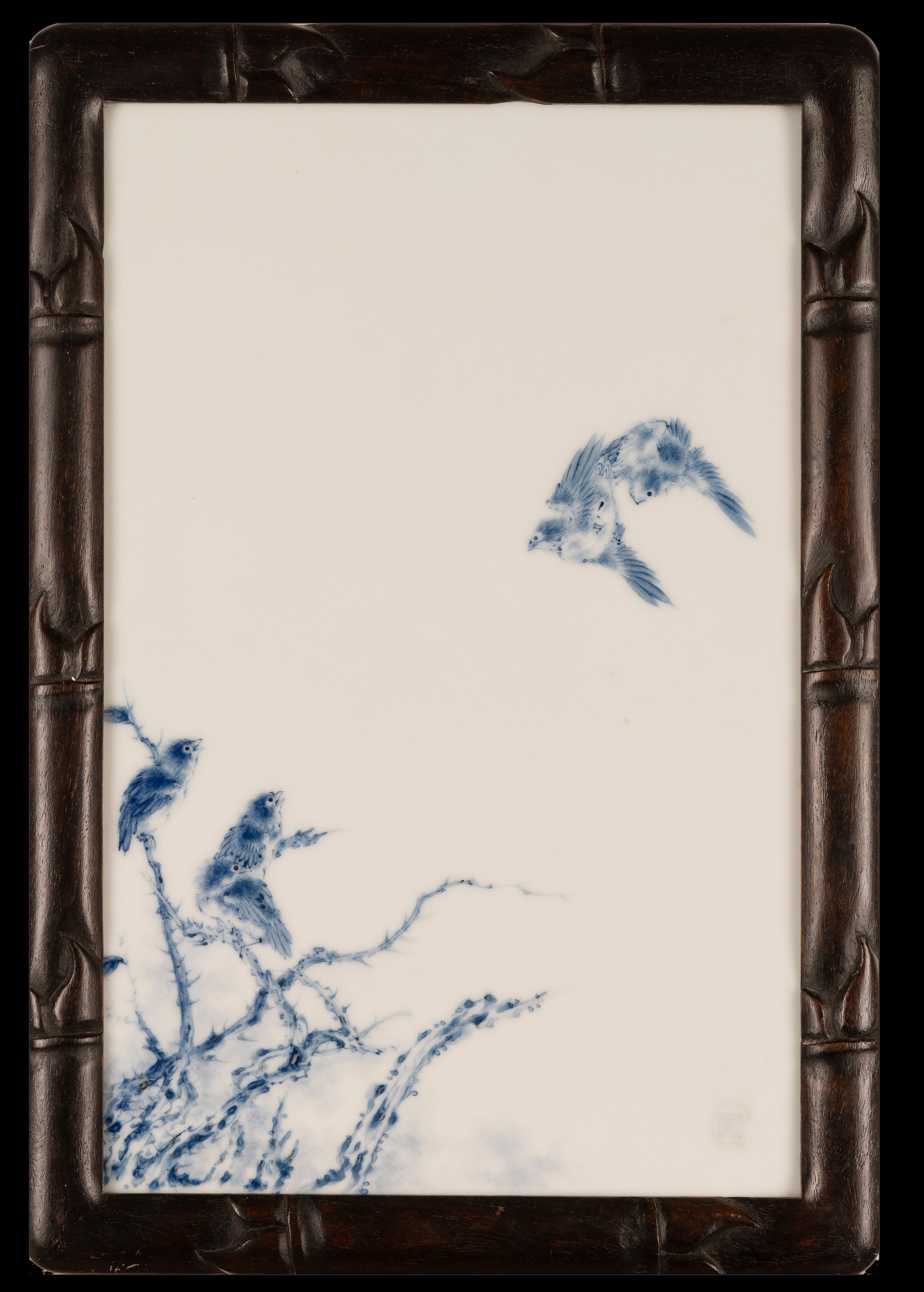 Placca in Porcellana Bianca e Blu con Uccelli, Cina, Periodo Repubblica, XX Secolo