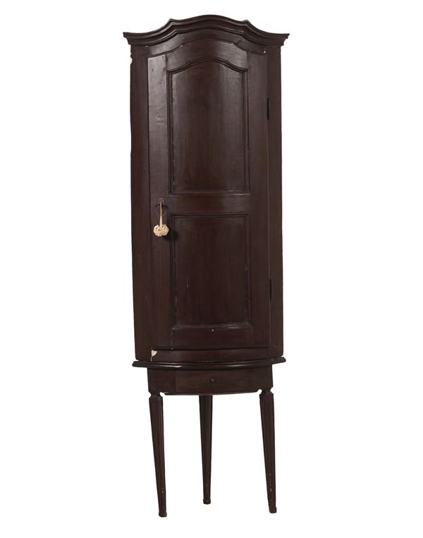 Angoliera ad un'anta ed un cassetto. XIX secolo