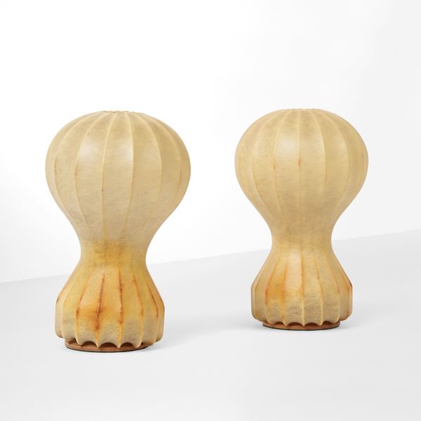 Coppia di lampade da tavolo in pergamena