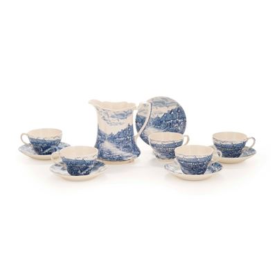 Brocca e Cinque Tazze con Piattino in Ceramica. Inghilterra, Johnson Bros