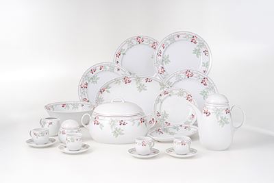 Seltmann Weiden Bavaria, Servizio piatti in ceramica dipinto con ciliegie