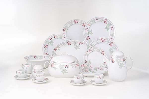 Servizio piatti in ceramica dipinto con ciliege. Seltmann Weiden Bavaria