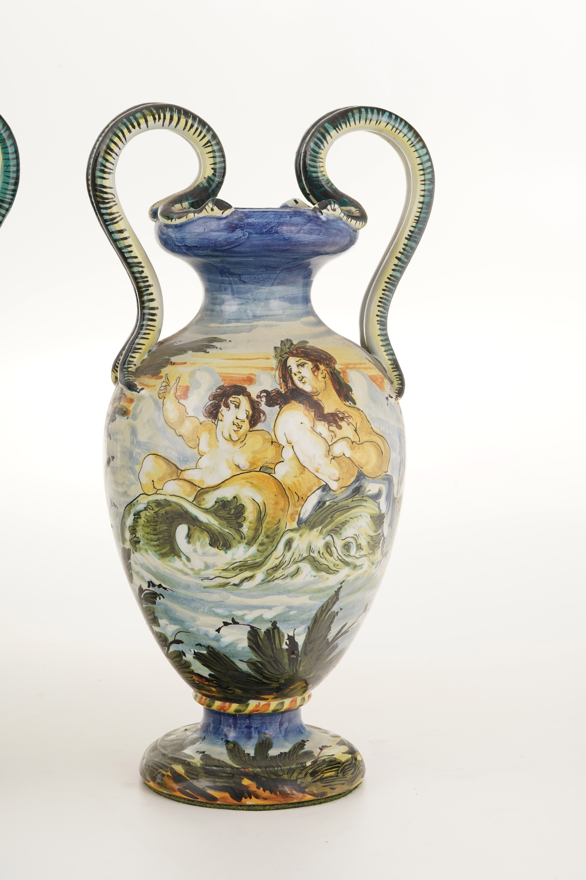 Coppia di Vasi Biansati in Maiolica. XX Secolo