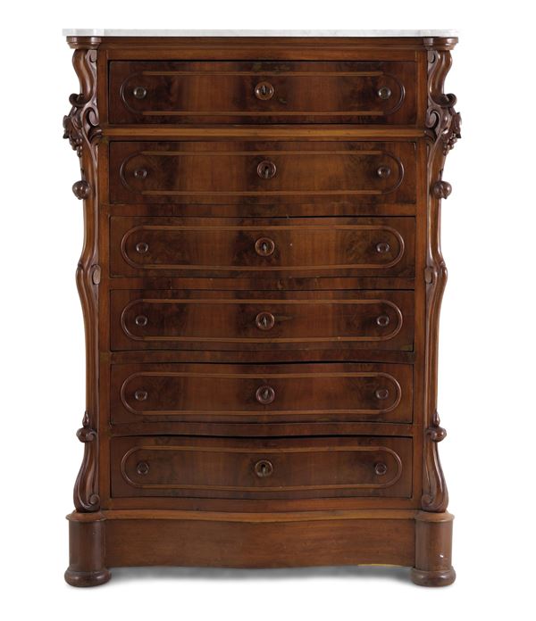 Secretaire a sei cassetti in legno intagliato. XIX secolo