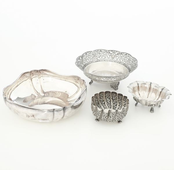 Quattro ciotole. Argenteria italiana del XX secolo, vari argentieri