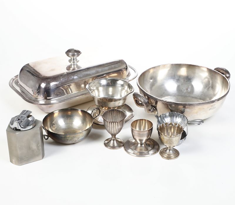 Lotto di metalli argentati  - Asta Argenti - Cambi Casa d'Aste