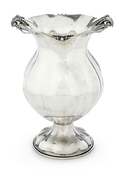 Vaso. Argenteria Milanese del XX Secolo, Bollo con Fascio Littorio in Uso dal 1925 al 1945, Argen...