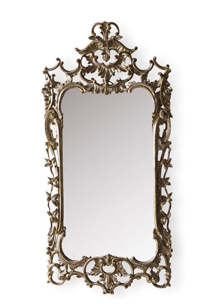 Specchiera in Legno Intagliato, Traforato e Dorato. XX Secolo