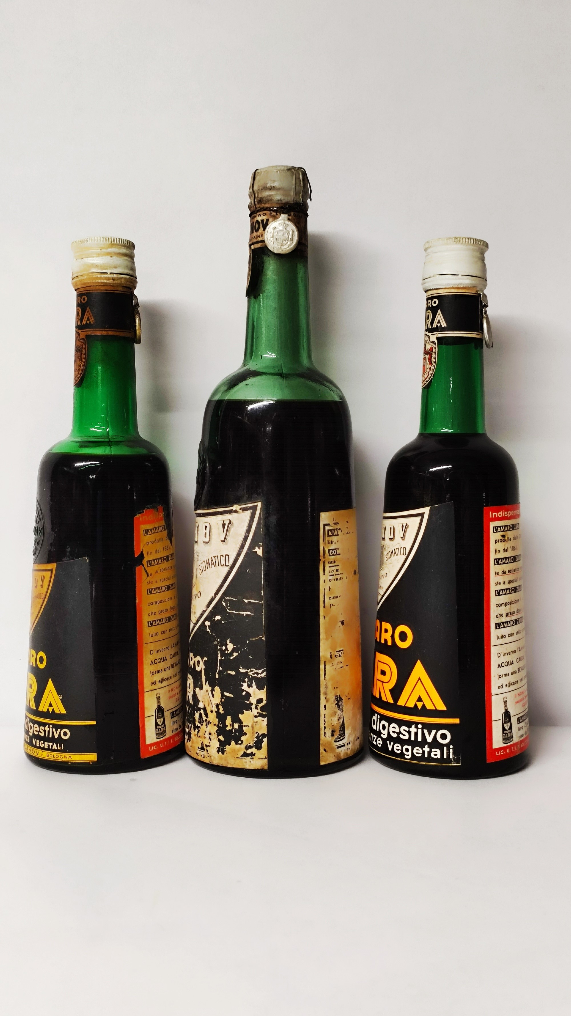 Zara Vlahov, Amaro