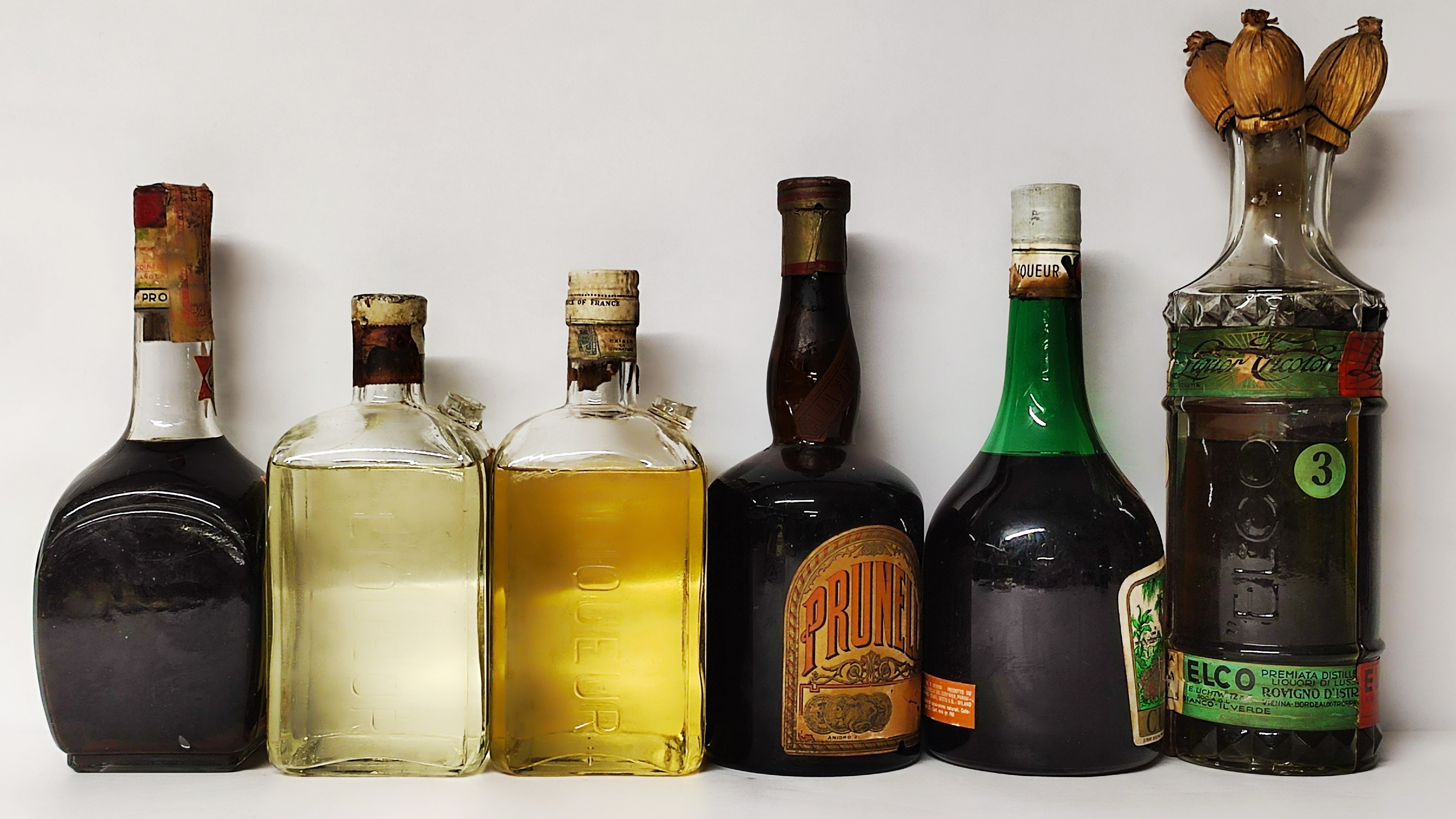 Cointreau, Cusenier, Chavin, Elco, Liquori