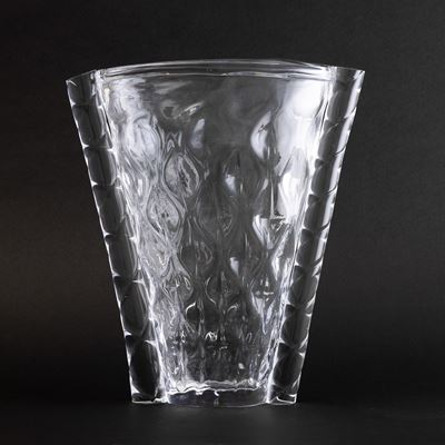 Driade, Vaso della serie Kosmo, vetro stampato a balloton con anse applicate (Milano, ca. 1980)