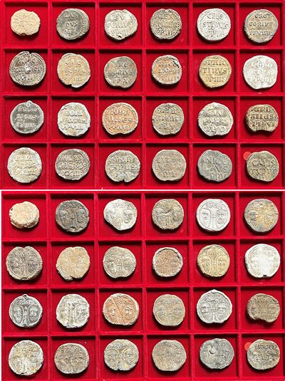 Stato Pontificio. Straordinaria Serie di Ben 48 Bolle in Piombo dei Seguenti Pontefici.