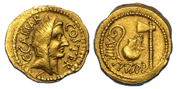 GIULIO CESARE - A. HIRTIUS. Aureo, anno 46 a.C.