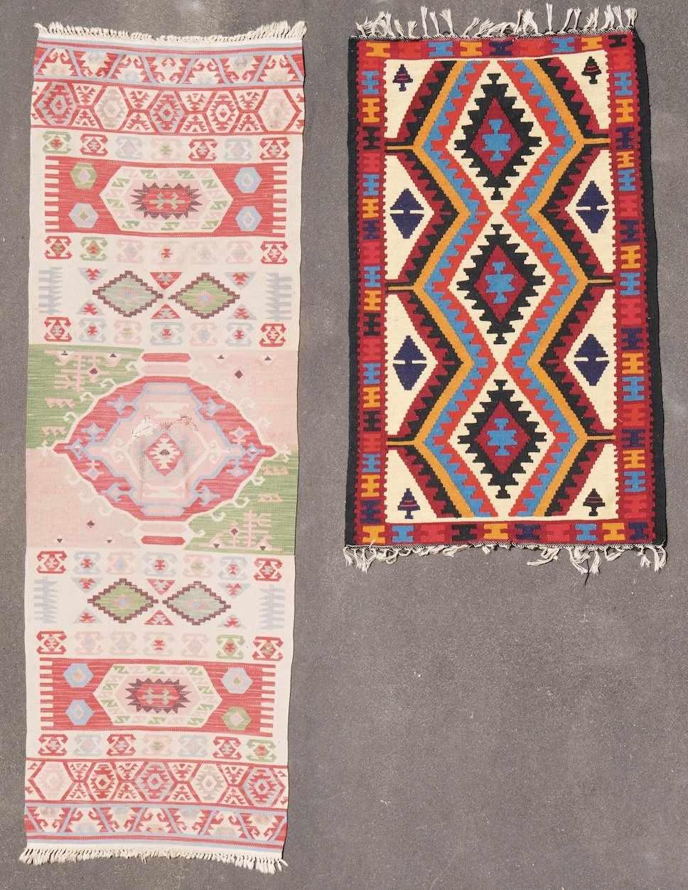 Lotto di Cinque Kilim Due Persia e un Caucaso Inizio XX Secolo, Due Moderni.