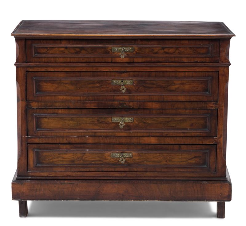 Comò a quattro cassetti. XIX-XX secolo  - Asta Antiquariato - Cambi Casa d'Aste