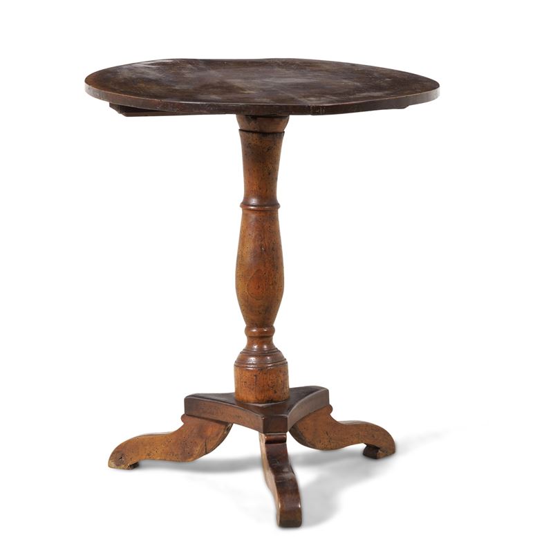 Tavolino da appoggio in legno. XIX-XX secolo  - Auction Antique - Cambi Casa d'Aste