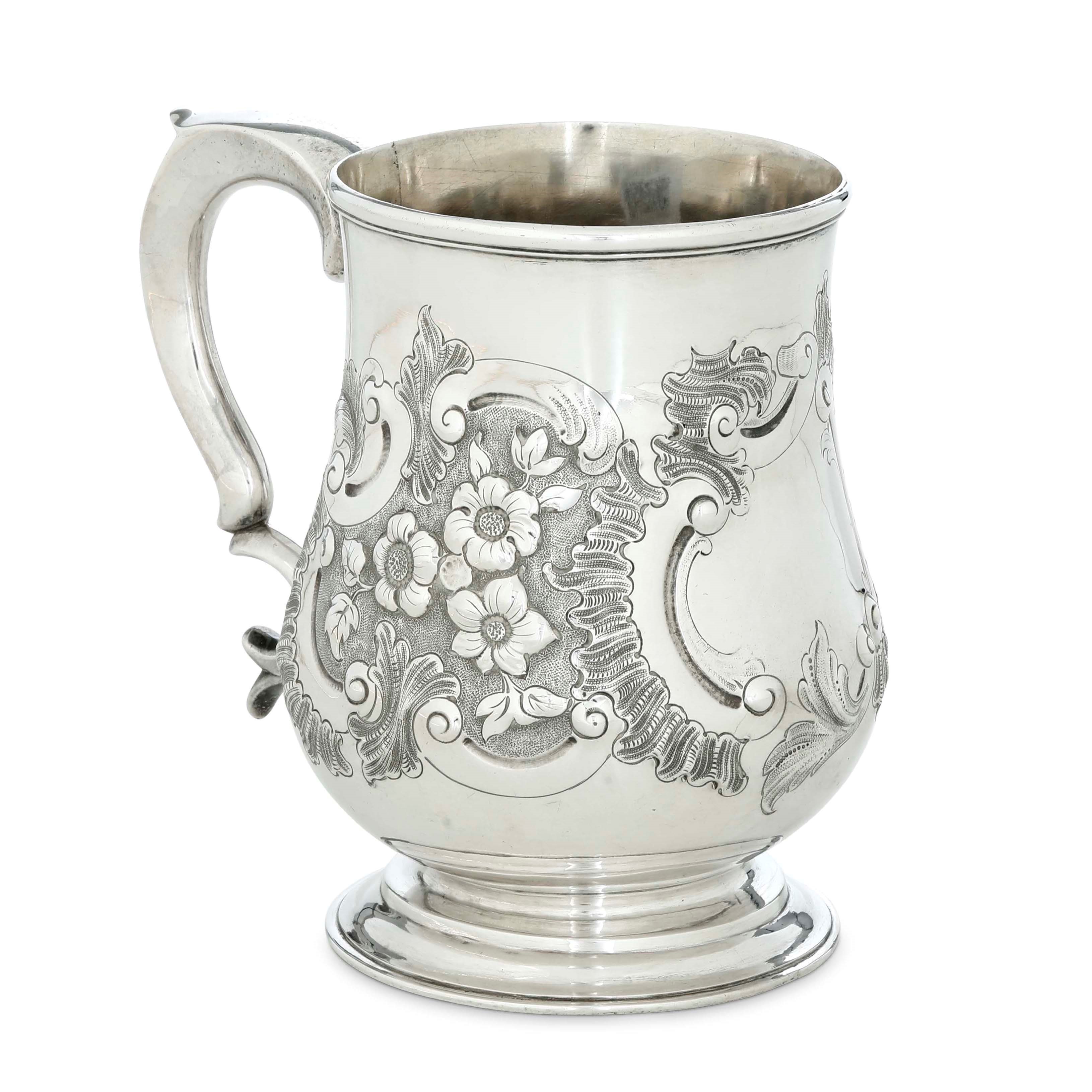 Mug, Dublino (1810 circa), Argento fuso sbalzato e cesellato con marchio dell’argentiere “J B” (n...
