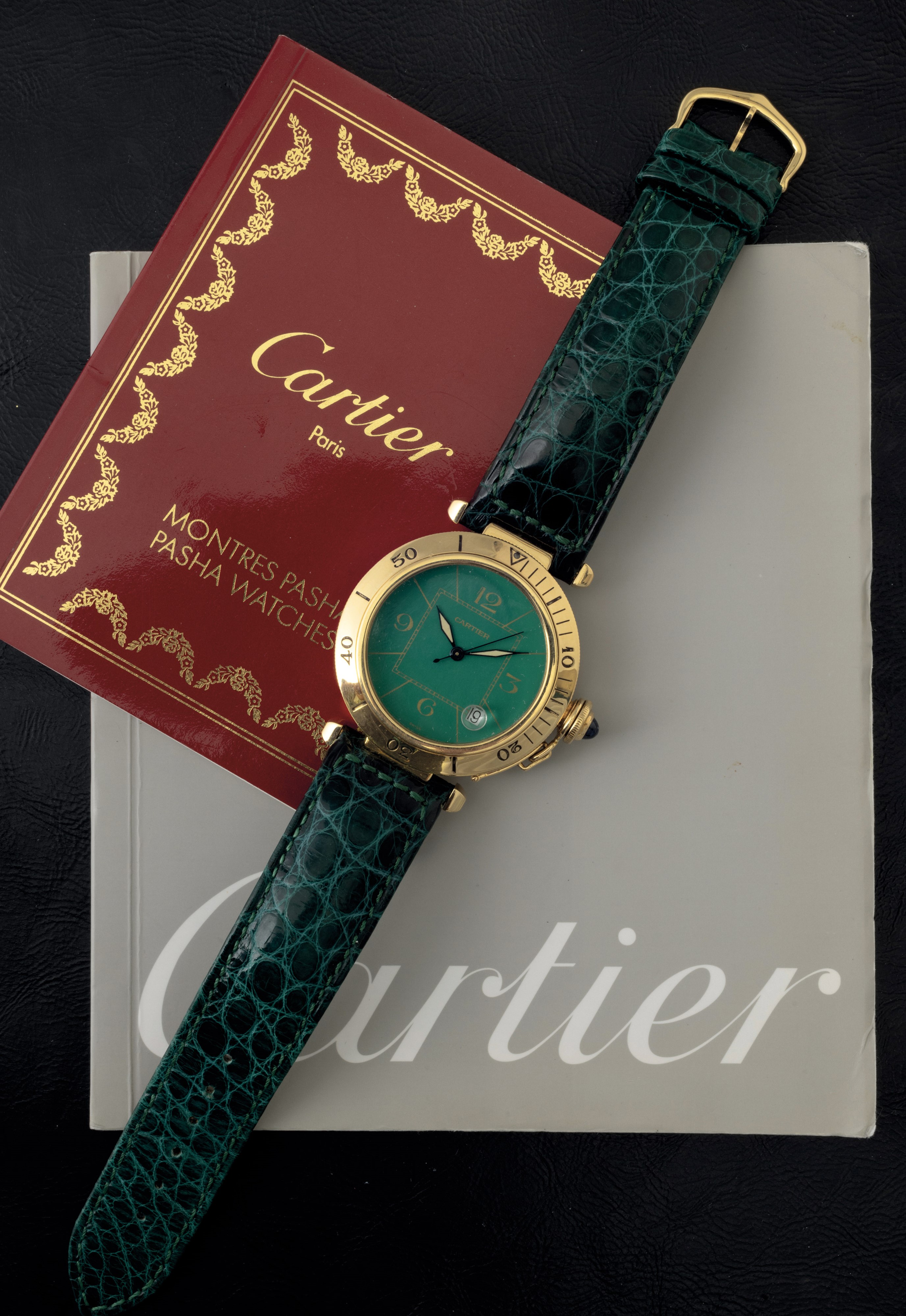 Cartier - Pasha in Oro Giallo 18k con Rarissimo Quadrante Verde, Cinturino in Pelle, Movimento Au...