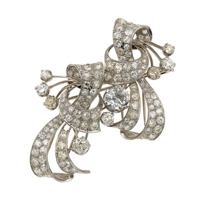 Spilla scomponibile in due clips, montature in platino e oro bianco 750/1000 con diamanti di vecc...