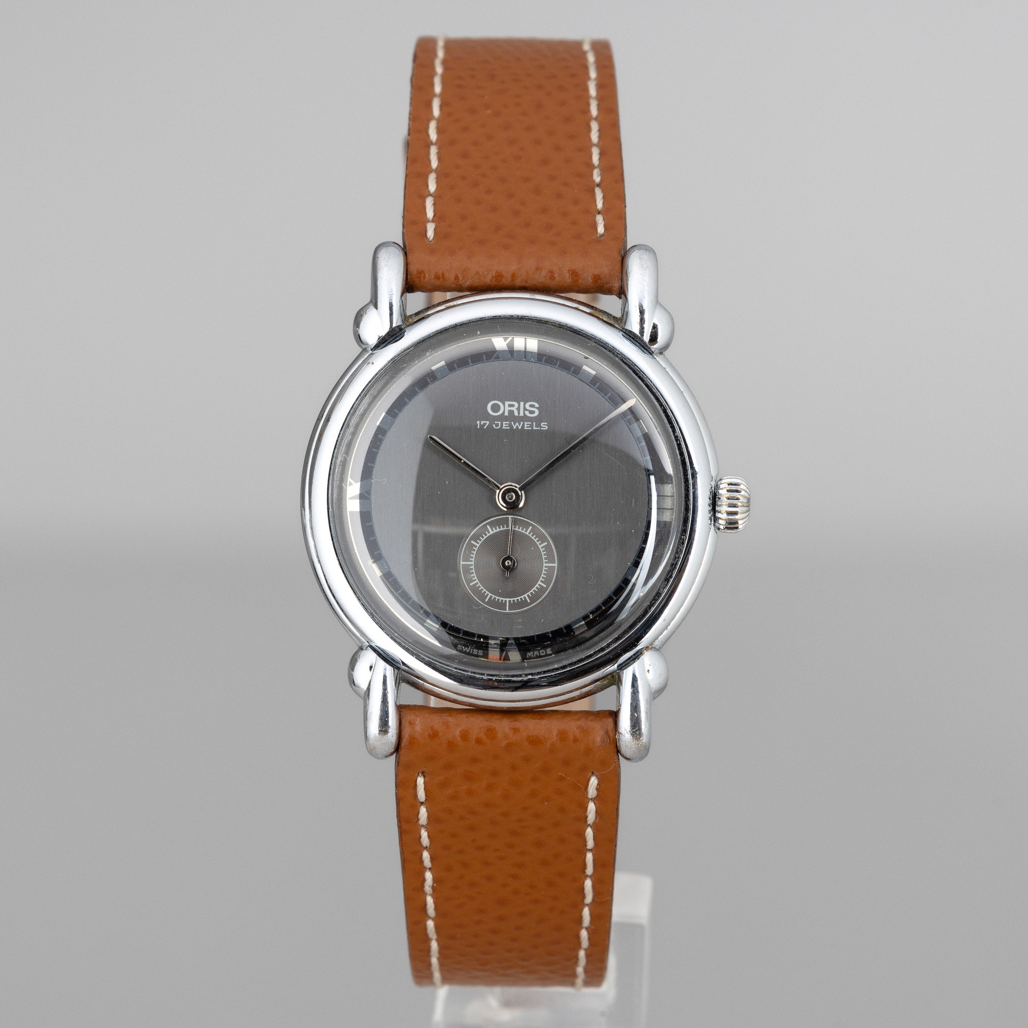 Oris - Raro Orologio Carica Manuale, Anse "fancy" in Acciaio con Quadrante Grigio Bitonale e Nume...