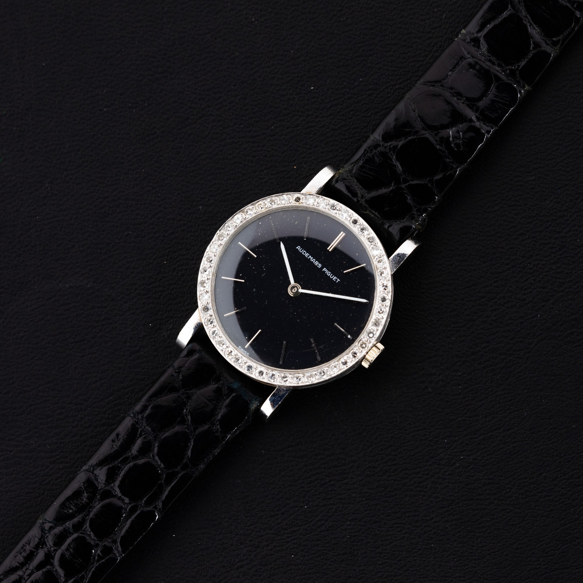 Audemars Piguet - Lady in Oro Bianco con Brillanti, Quadrante Blu Notte, 23,5 MM