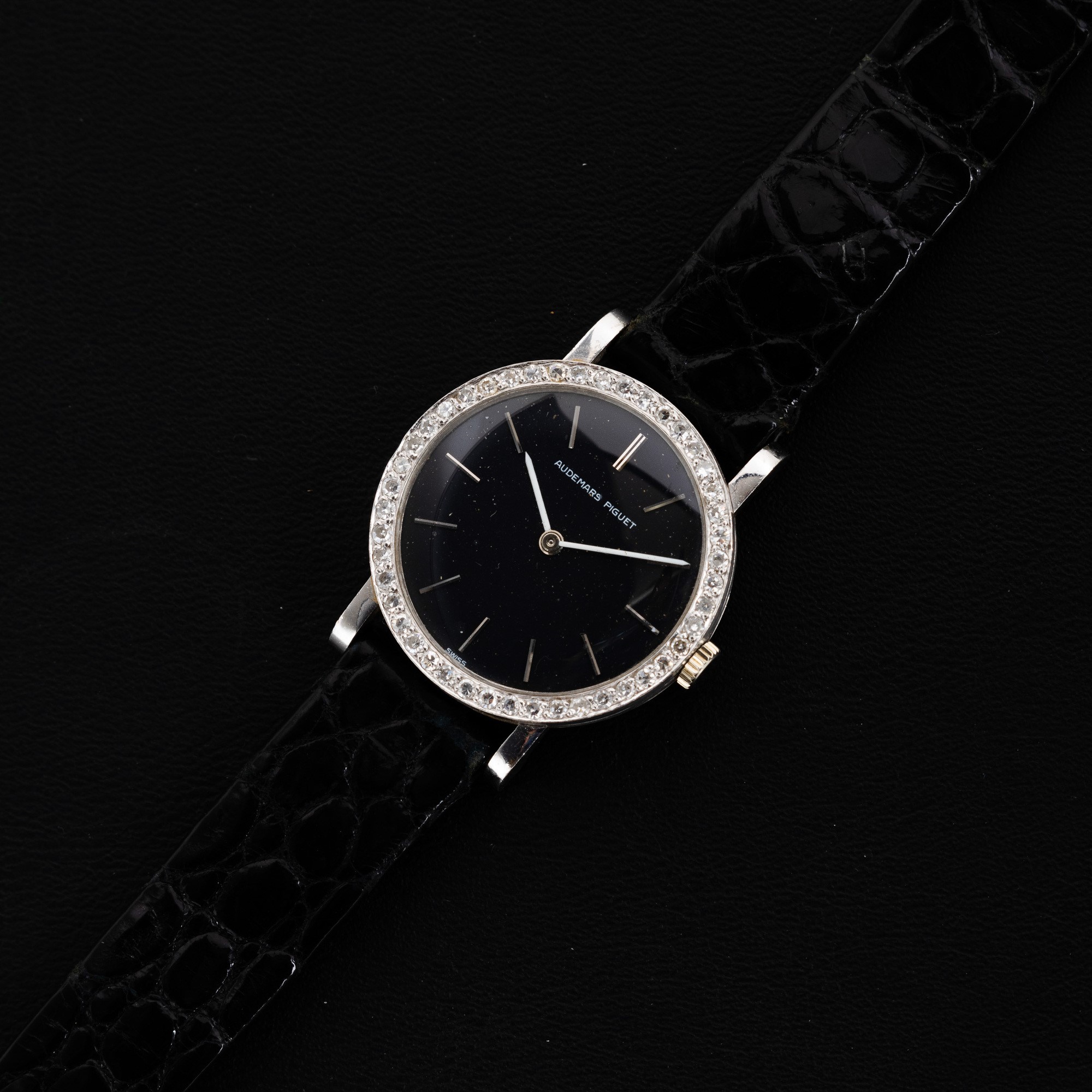 Audemars Piguet - Lady in Oro Bianco con Brillanti, Quadrante Blu Notte, 23,5 MM