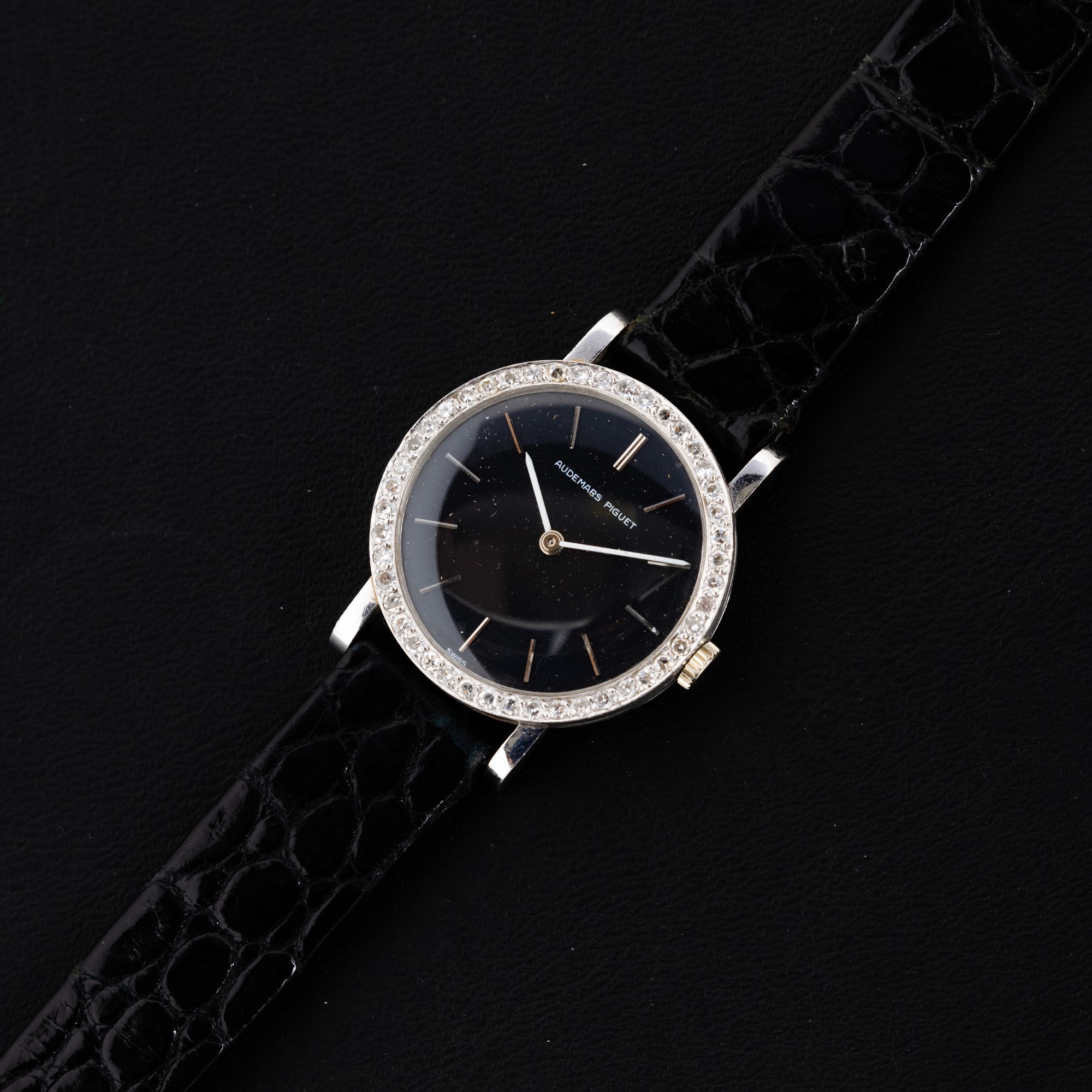 Audemars Piguet - Lady in Oro Bianco con Brillanti, Quadrante Blu Notte, 23,5 MM