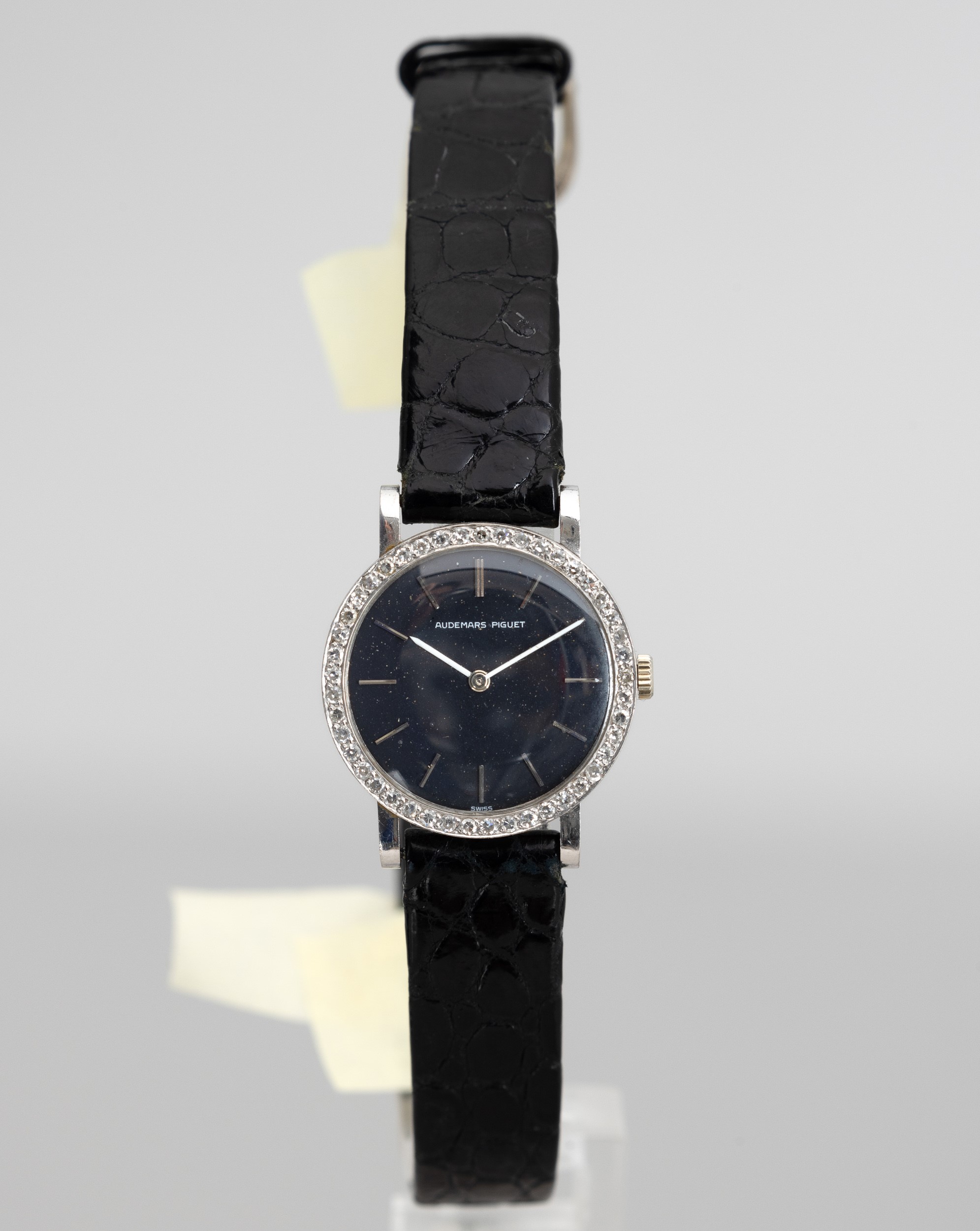 Audemars Piguet - Lady in Oro Bianco con Brillanti, Quadrante Blu Notte, 23,5 MM