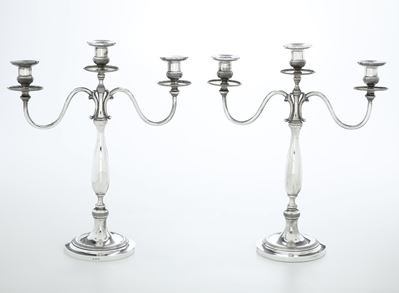 Coppia di Candelabri. Argenteria Toscana del XX Secolo, Argentiere Giacomo Greinschgl, Firenze