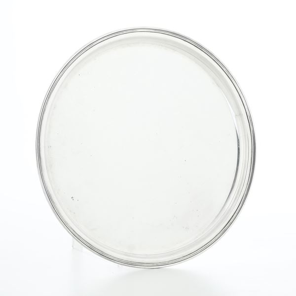 Grande piatto. Argenteria milanese del XX-XXI secolo. Argentiere Dabbene