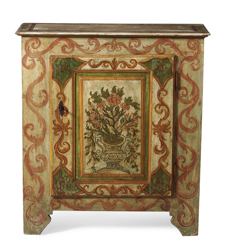 Mobiletto ad un’anta in legno laccato, XX secolo  - Auction Antique - Cambi Casa d'Aste