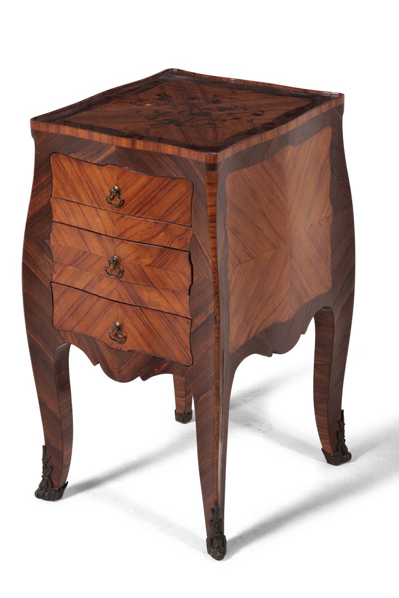 Comodino lastronato e intarsiato. XIX secolo  - Asta Antiquariato - Cambi Casa d'Aste