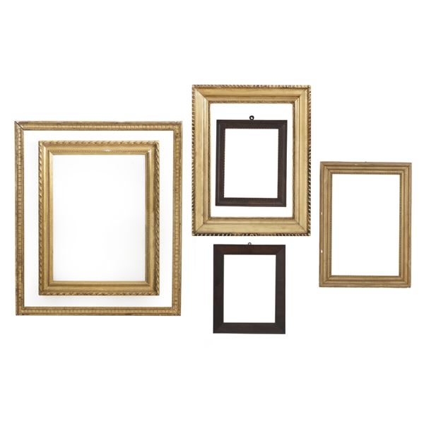 Gruppo di cornici di epoche diverse