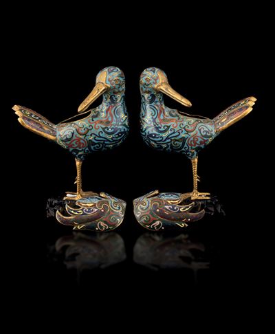 Coppia di Uccellini Cloisonné Riccamente Decorati, Cina, XIX Secolo