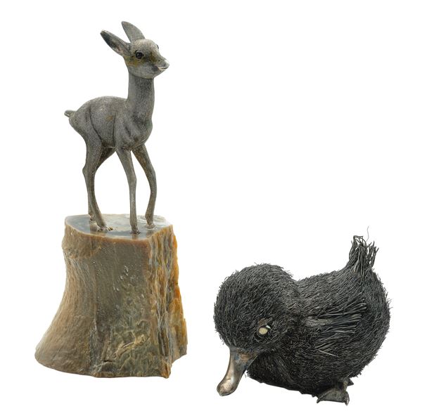 Lotto composto da un "cerbiatto" su pietra dura firmato M. Buccellati ed un "anatroccolo" firmato Mario Buccellati