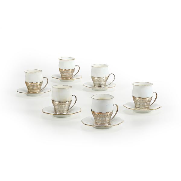 Sei piccole tazze con piattino. Inghilterra, Coalport, XX secolo.