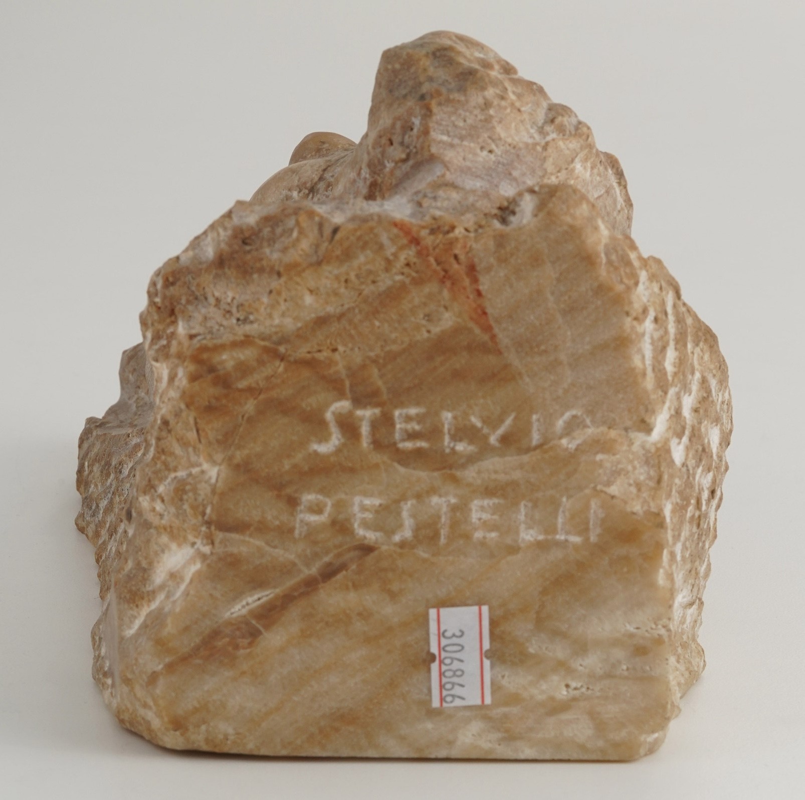Scultura in Pietra Donna Sdraiata Firmata Stelvio Pestelli