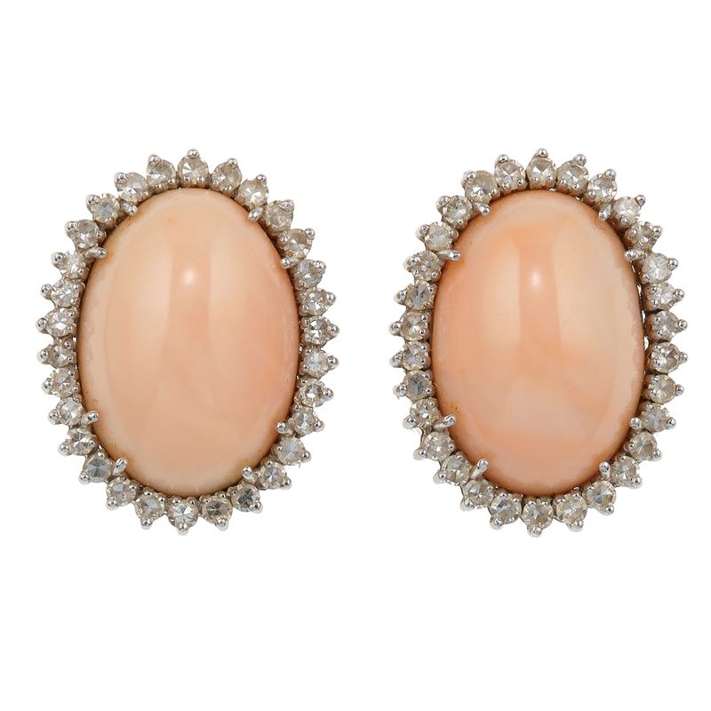 Pair of coral and gold earrings  - Auction Fine Jewels - Cambi Casa d'Aste