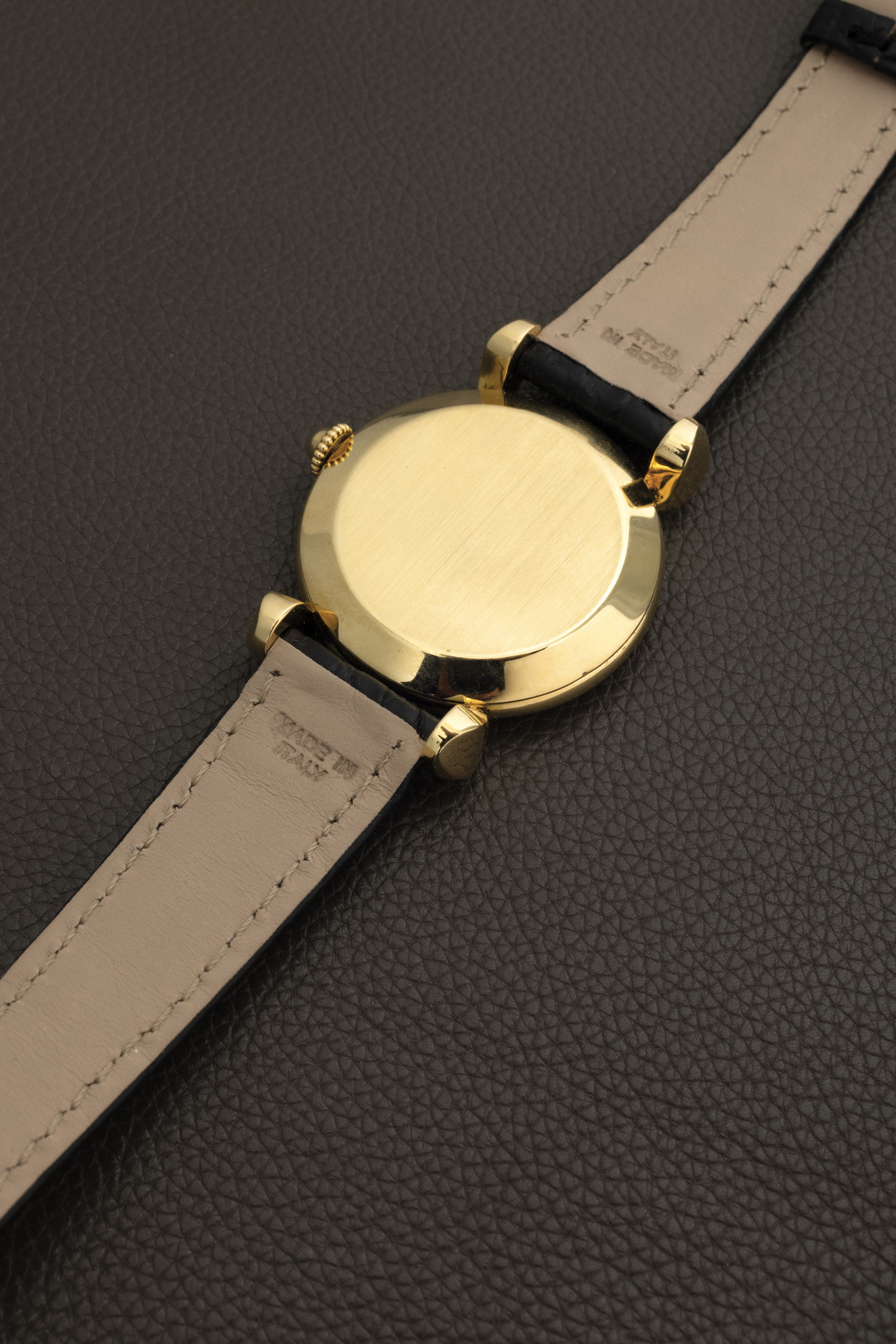 Vacheron & Constantin - Affascinante Orologio da Polso con Anse a Goccia in Oro Giallo 18k, Quadr...