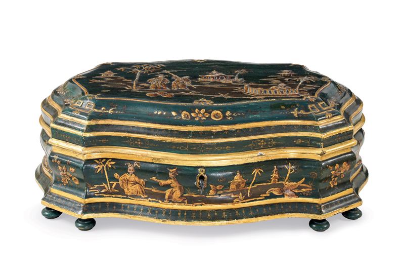 Grande scatola centinata. Venezia, metà XVIII secolo  - Auction Six Centuries of Arts and Furnitures - III - Cambi Casa d'Aste