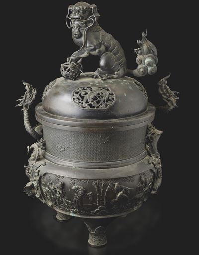 Grande Incensiere in Bronzo Riccamente Decorato con Cane di Pho, Cina, Dinastia Qing, XIX Secolo